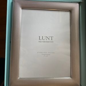Lunt Silversmiths Sterling Silver Picture Frame